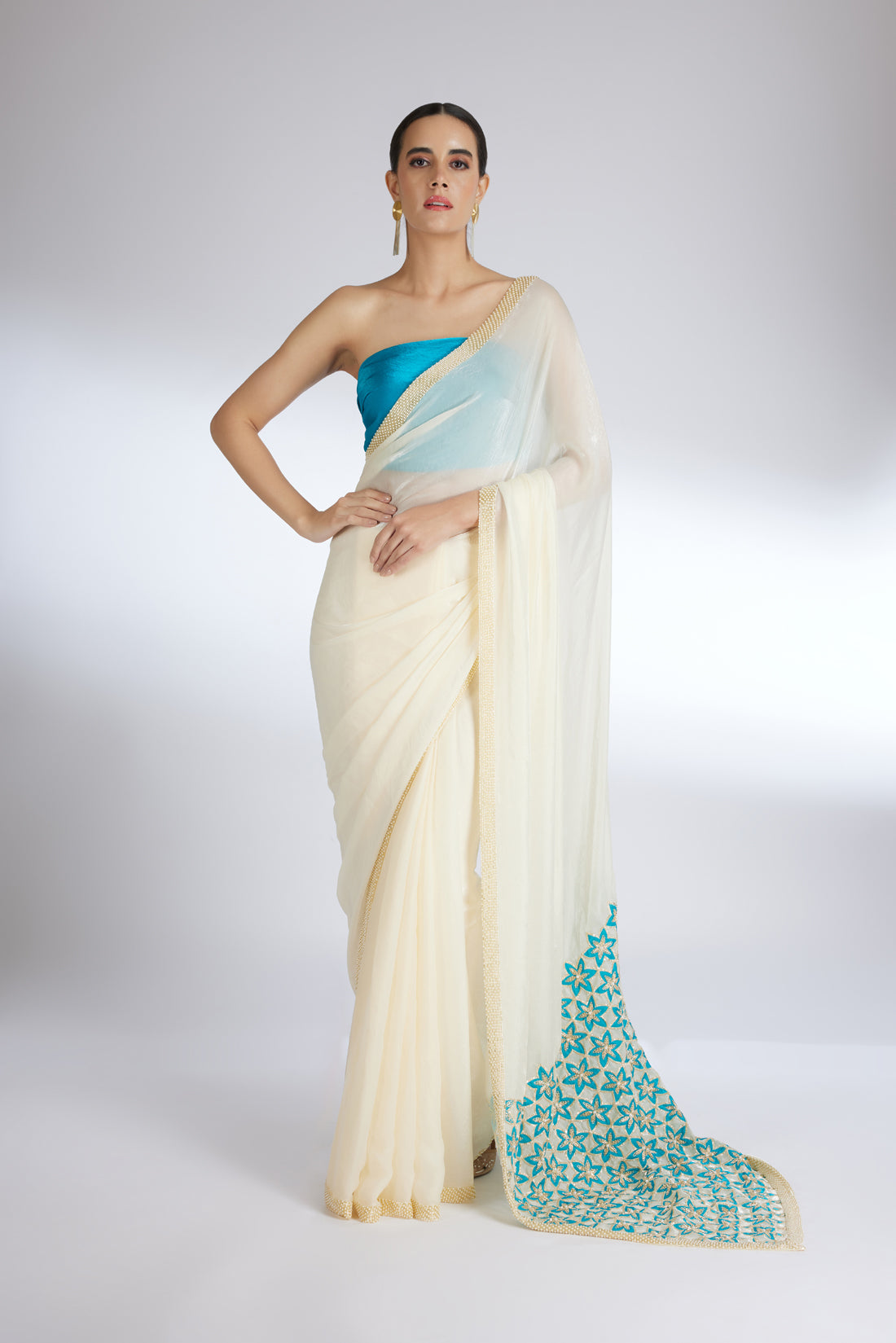 IVORY TURQUOISE PETA BLOOM PALLU