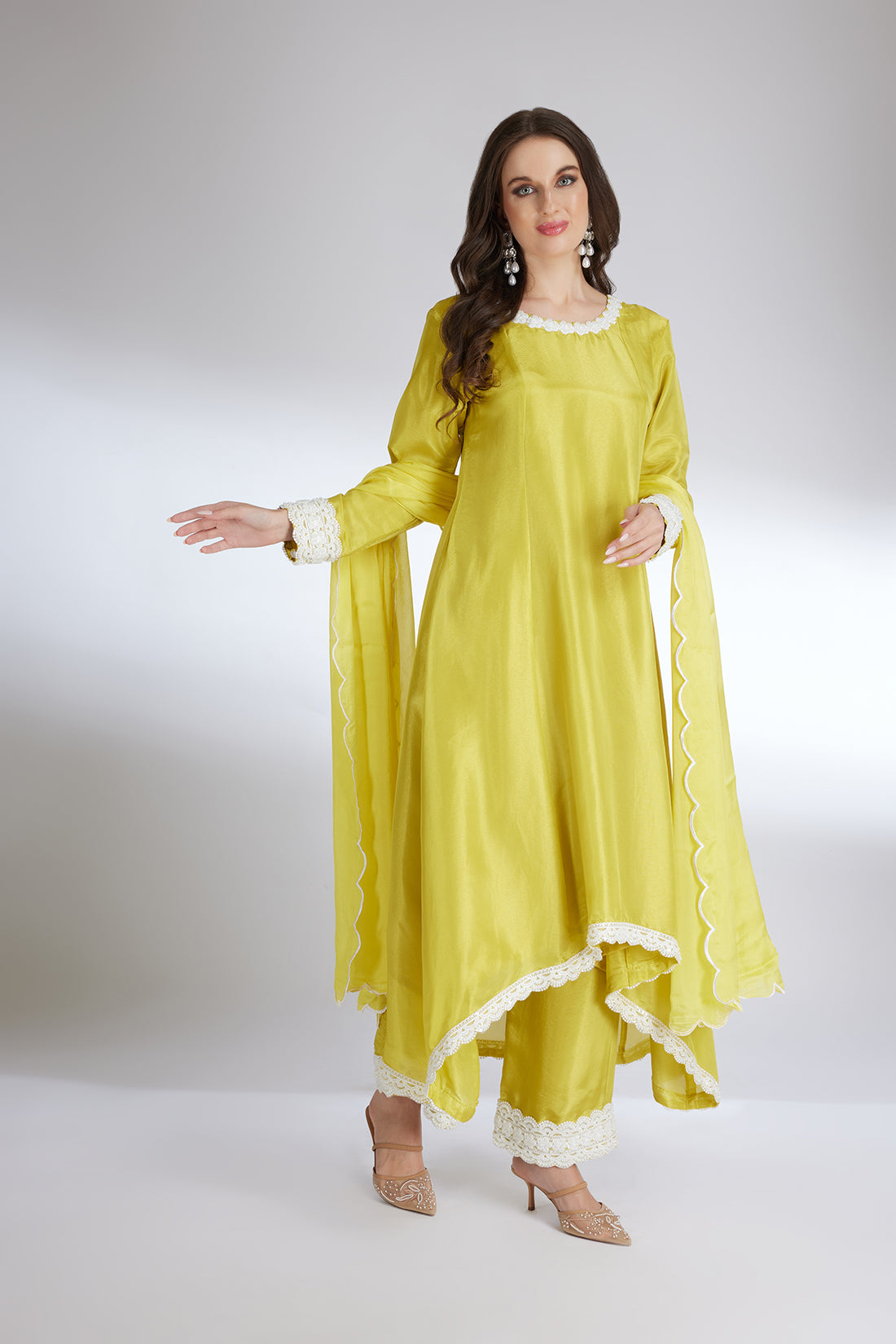 DAFFODILS HIGH & LOW SUIT