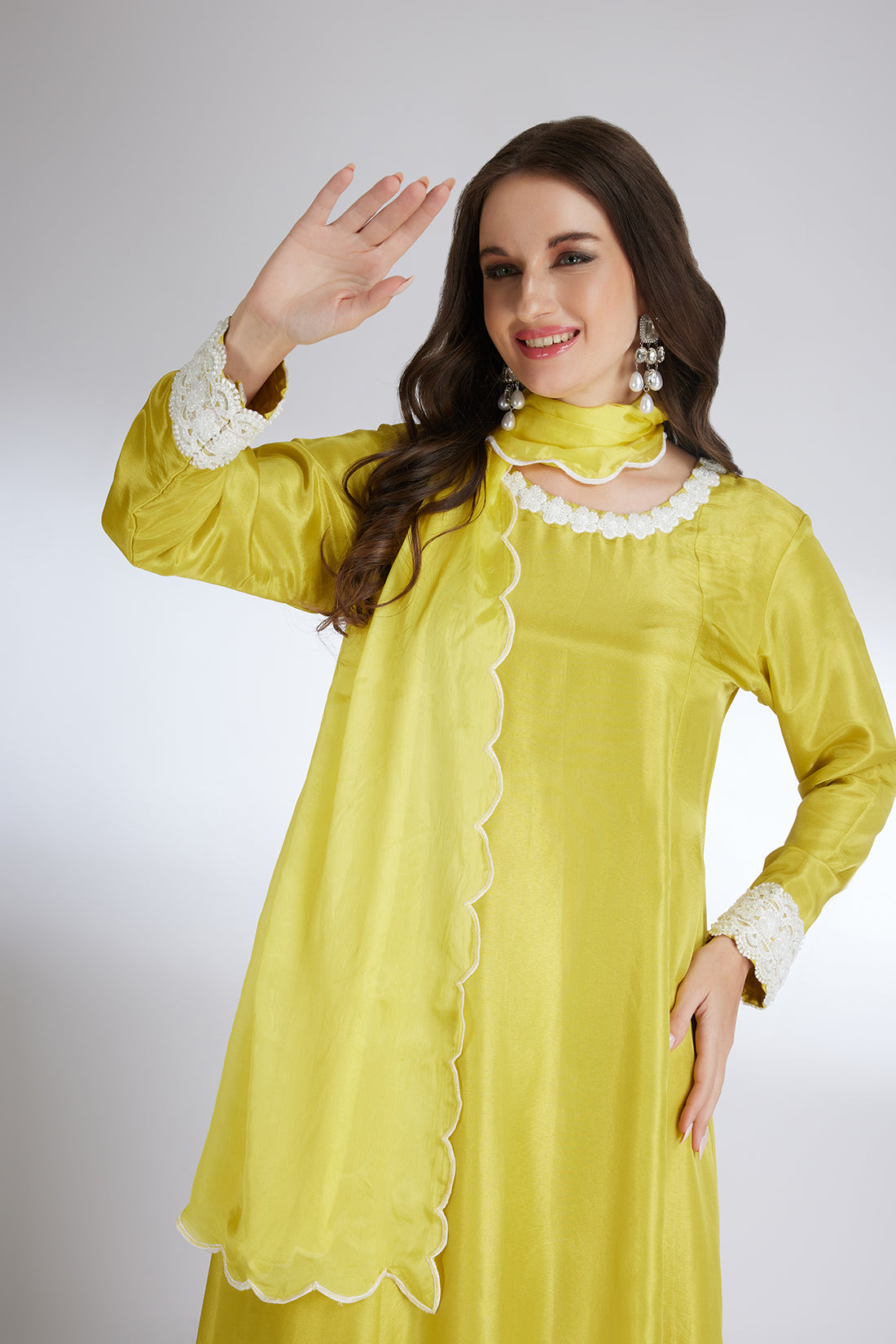 DAFFODILS HIGH & LOW SUIT