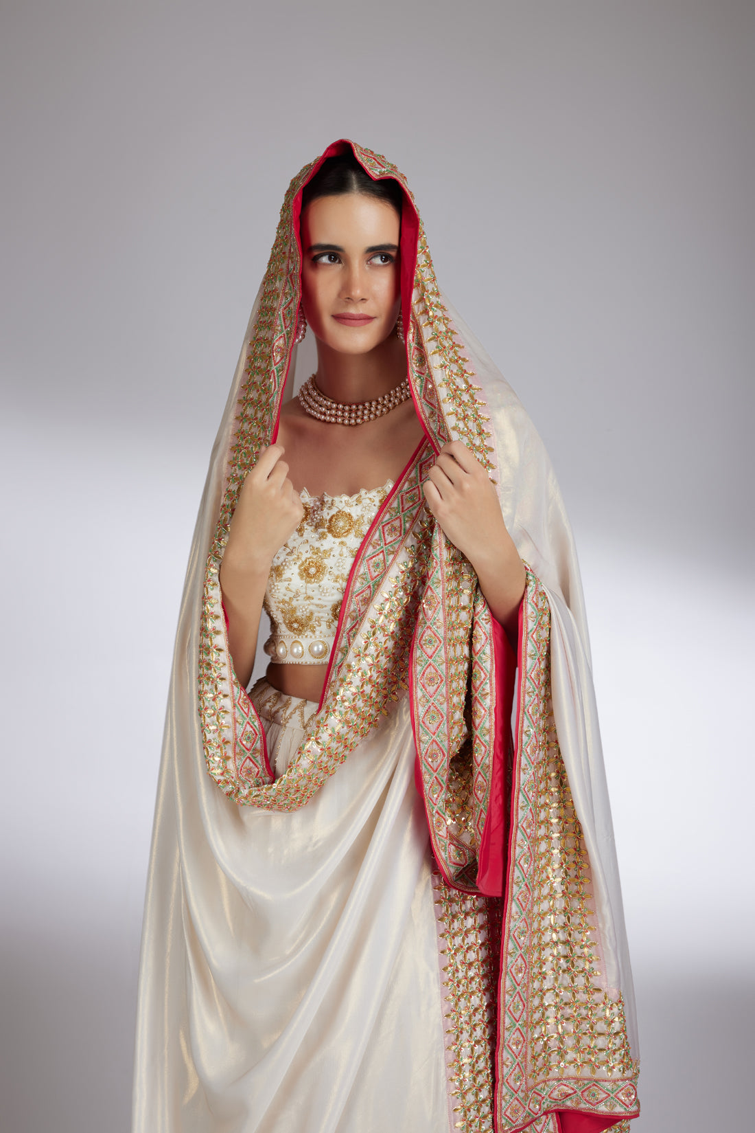 SUNEHRI SANJ GOTTA PATI LEHENGA