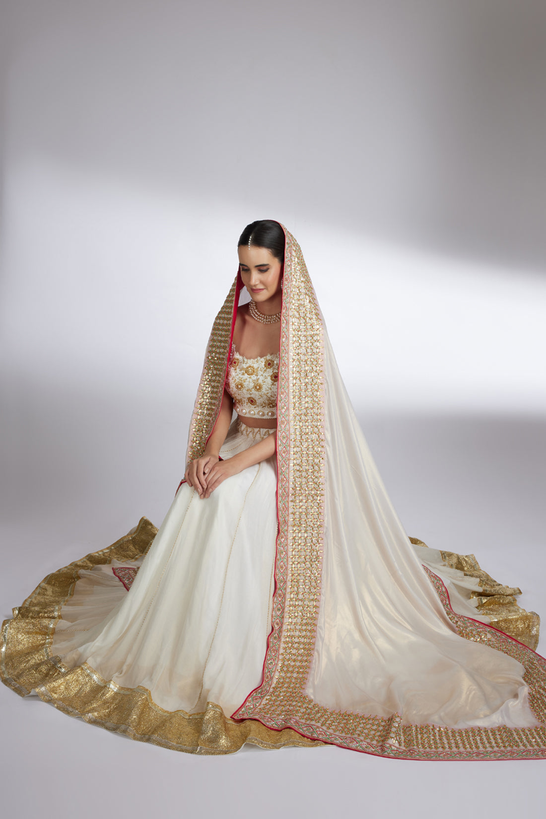 SUNEHRI SANJ GOTTA PATI LEHENGA