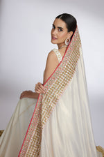 SUNEHRI SANJ GOTTA PATI LEHENGA