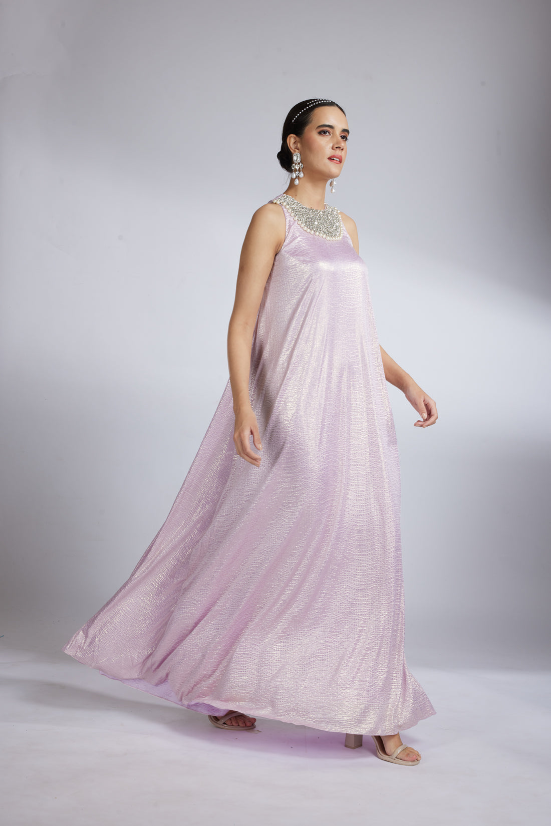 SOFT LILAC INCUT GOWN